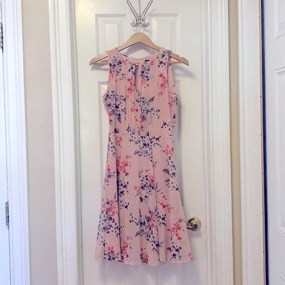 WHBM goddess pink w Ecru Aline pleated dress